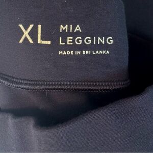 Lilly Pulitzer Black Mia Leggings